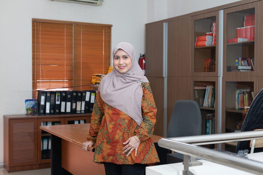 Nani Ridhoul Khasanah, Associate Merek